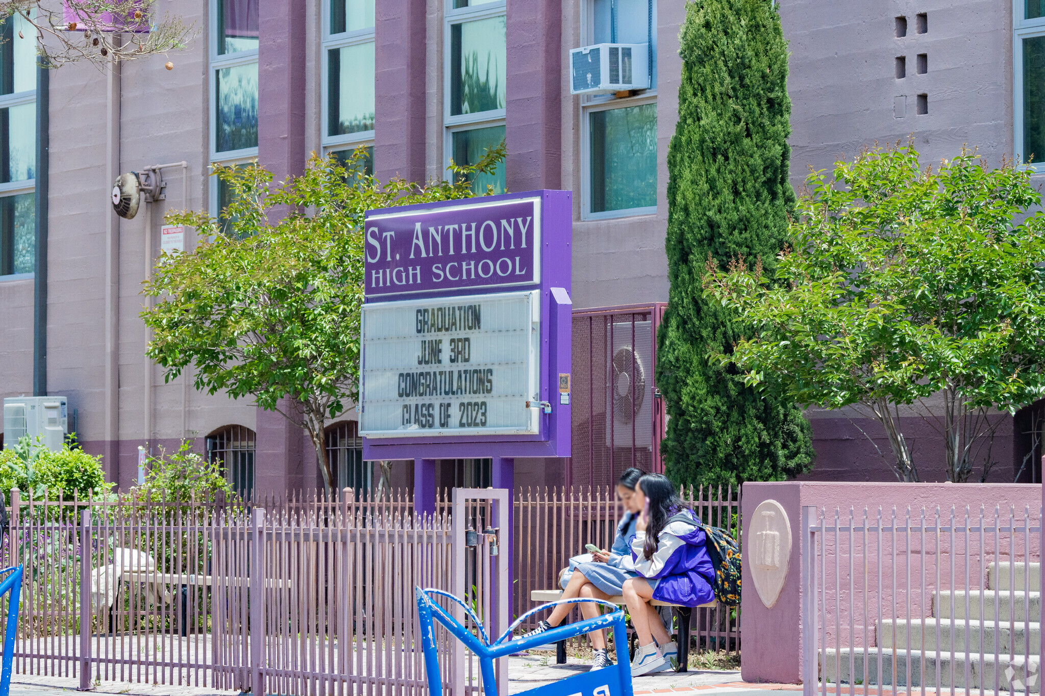 ST. ANTHONY HIGH SCHOOL COLLEGE PREPARATORY (TRƯỜNG TRUNG HỌC ST. ANTHONY)