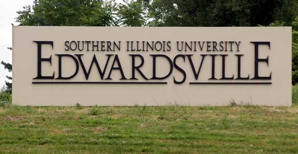 TRƯỜNG ĐẠI HỌC SOUTHERN ILLINOIS EDWARDSVILLE