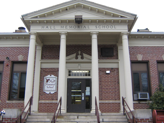 TRƯỜNG MEMORIAL HALL SCHOOL